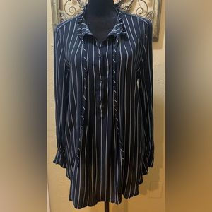 Simply Vera by Vera Wang Black & White Stripe Blouse Size Medium